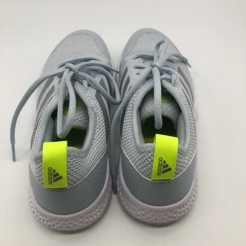 Adidas running shoe size 6
